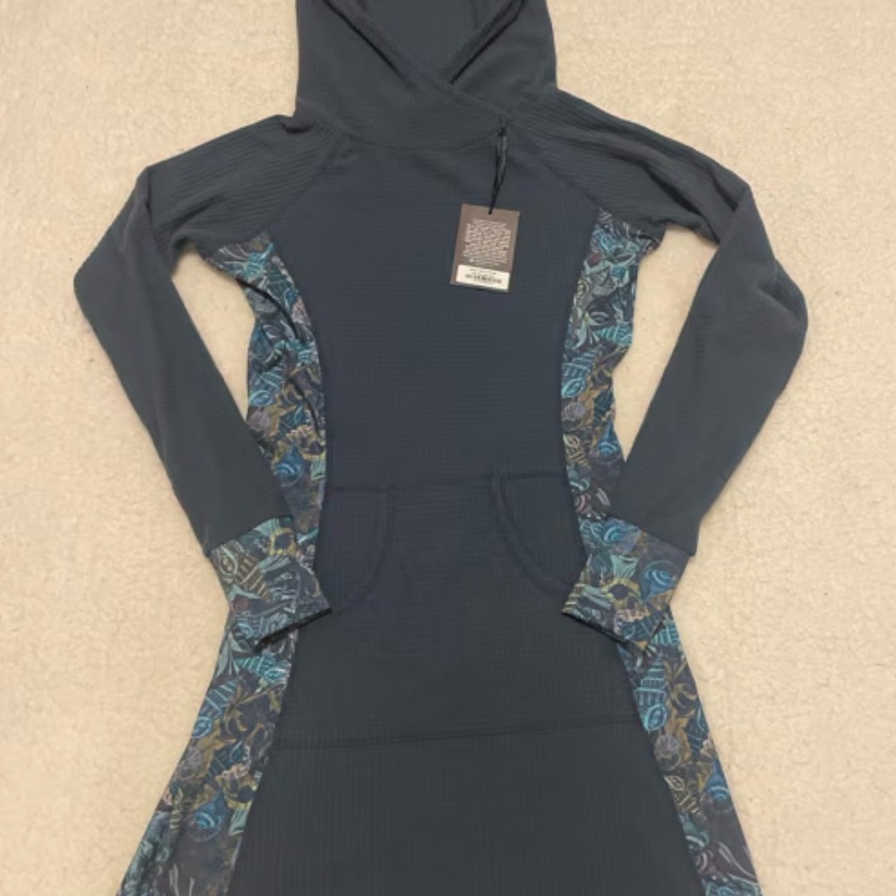 Hooded Dress with Blue and Green Pattern Accents